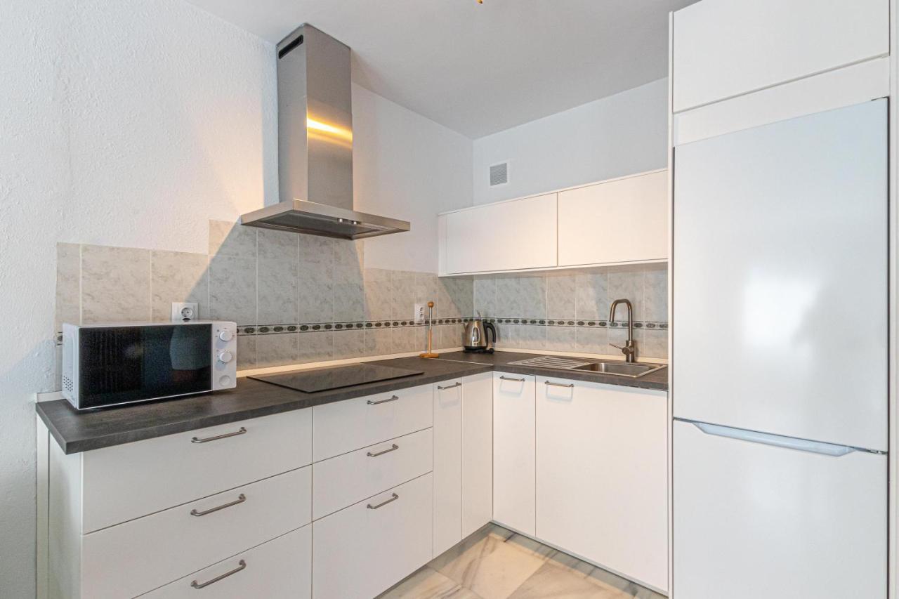 797 Holiday Rentals - Apartamento Frente Al Parque La Paloma Con Piscina Benalmadena Luaran gambar